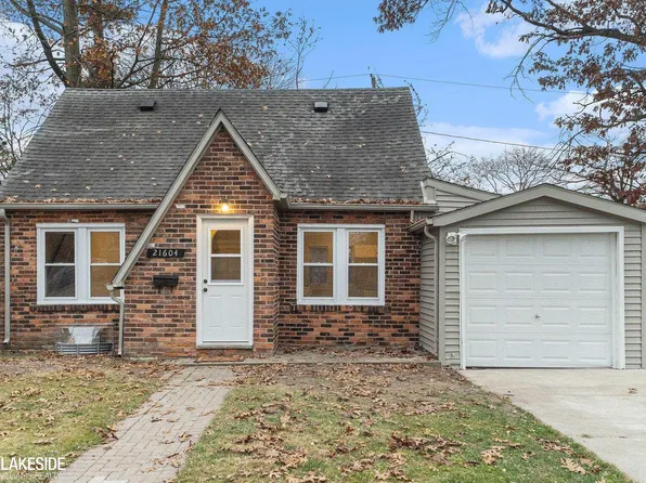 21604 Harper Lake Ave, Saint Clair Shores, MI 48080