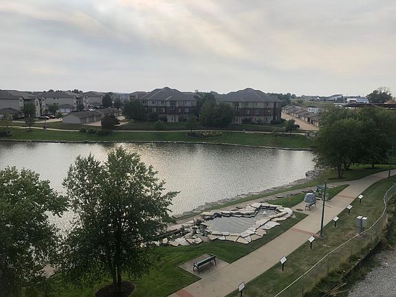 3rd image of 755 Community Dr #404