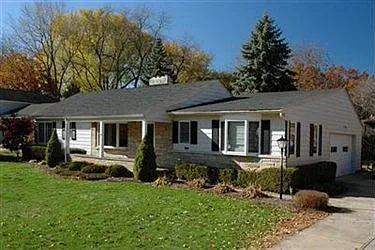 1350 E Melrose Dr photo 1