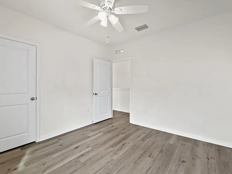 8107 Bilston Village Ln — Photo 24