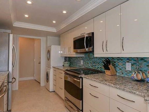 5th image of 4004 Atlantic Ave APT 1011