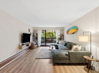 175 E 5th St #101, North Vancouver, BC