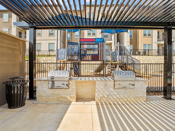 5th image of 508 Labrador Blvd #5182235
