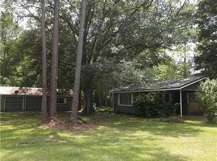 6412 Hans Rd, Moss Point, MS 39562