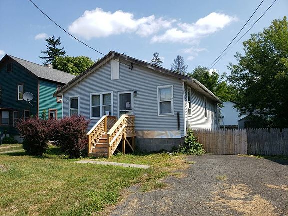2nd image of 29 Chatham St