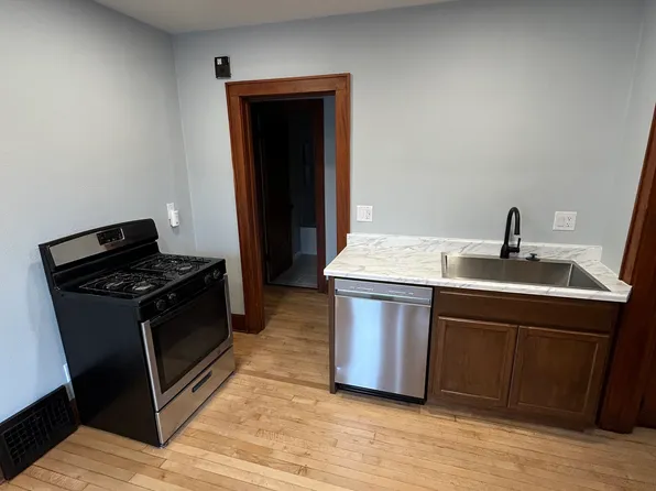 1438 S 57th St, Milwaukee, WI 53214