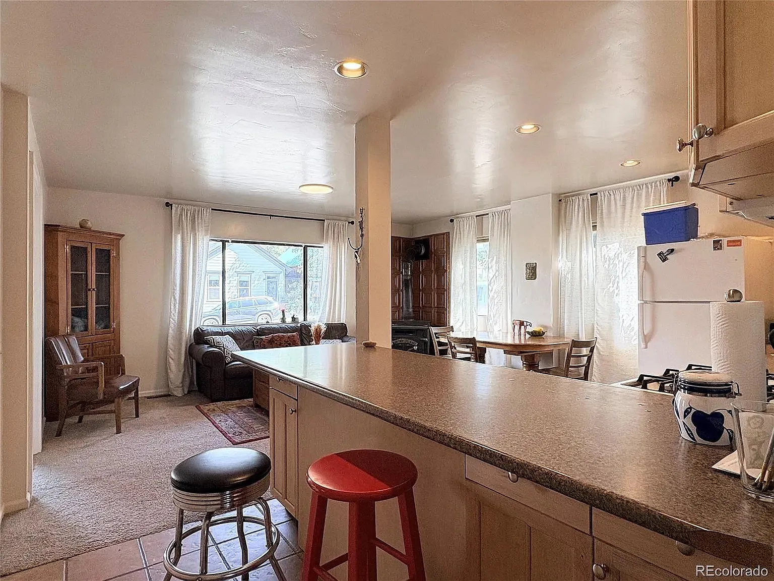 4 bed, 1800 sqft, $900 — Photo 4