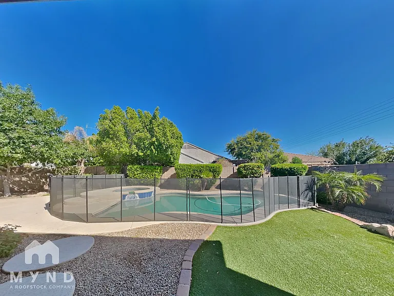 264 E Mead Dr — Photo 18