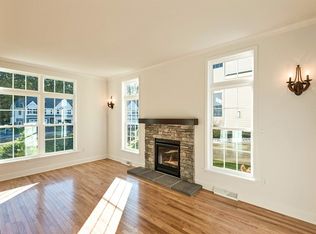 35 Ordelia Ln, Round Lake, NY 12151