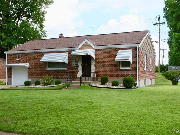 2031 Ranchdale Dr, Saint Louis, MO 63136