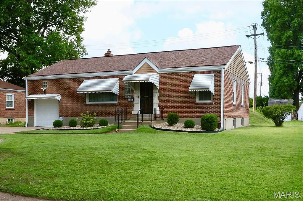 2031 Ranchdale Dr photo 1