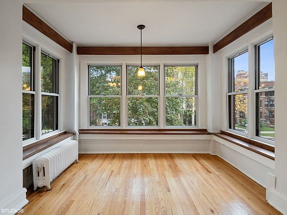 4th image of 5466 S Hyde Park Blvd APT 2S