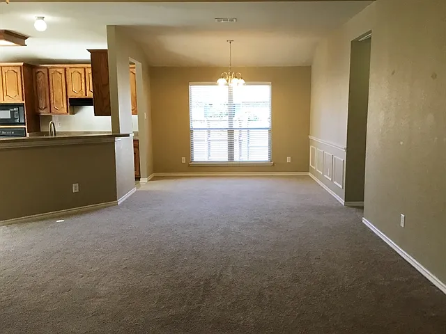 12373 Latigo Dr — Photo 4