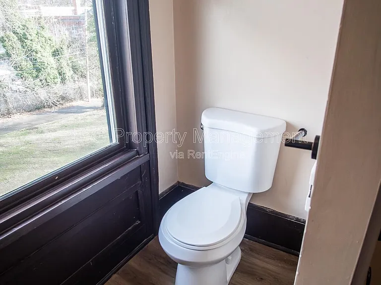 1709 E 5th Ave #2 — Photo 7