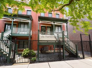 1018 W Monroe St, Chicago, IL 60607