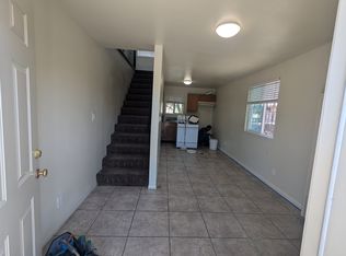 2500 E 14th St #B, Long Beach, CA 90804