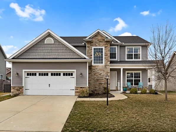 305 Potomac Ave, Savoy, IL 61874