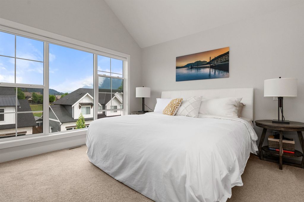 44529 Freshwater Dr, Chilliwack, BC - More