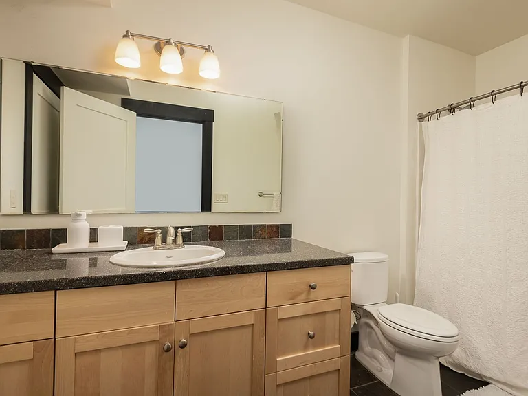 2340 NW Bens Ct — Photo 25