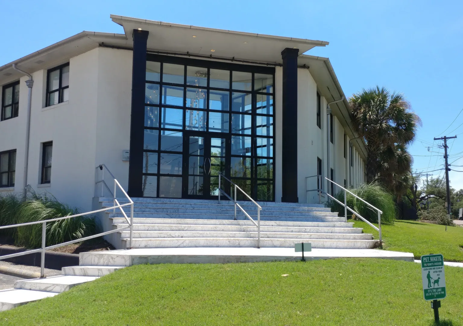 2 bed, 873 sqft, $1,700 — Photo 1