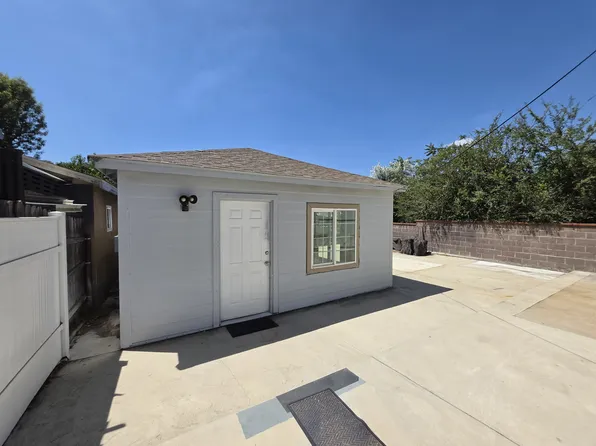 10533 Nassau Ave, Sunland, CA 91040