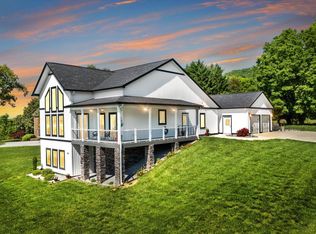 5017 Serenity Dr, Mooresburg, TN 37811