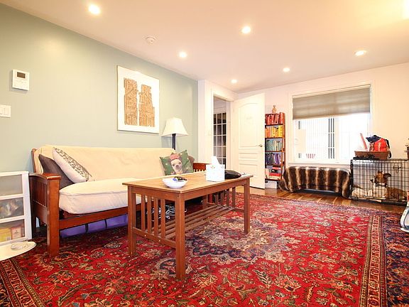 3rd image of 184 Lefferts Pl #1