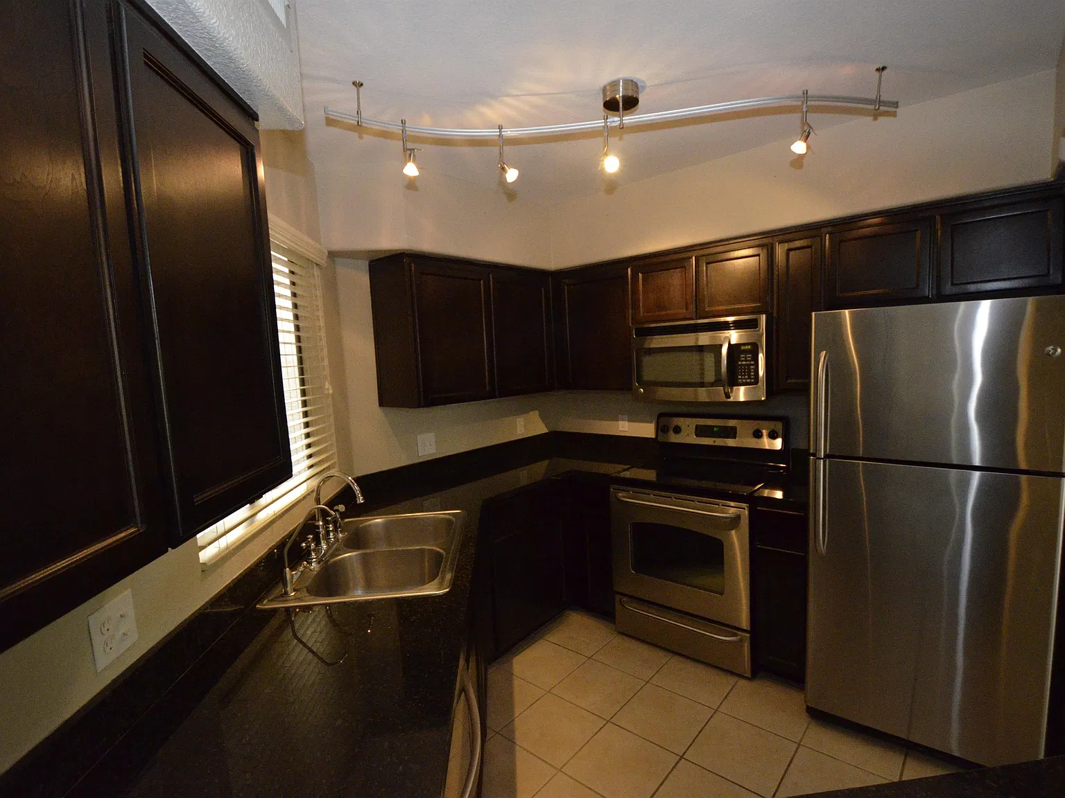3rd Ave Unit 1013 - 1 — Photo 3