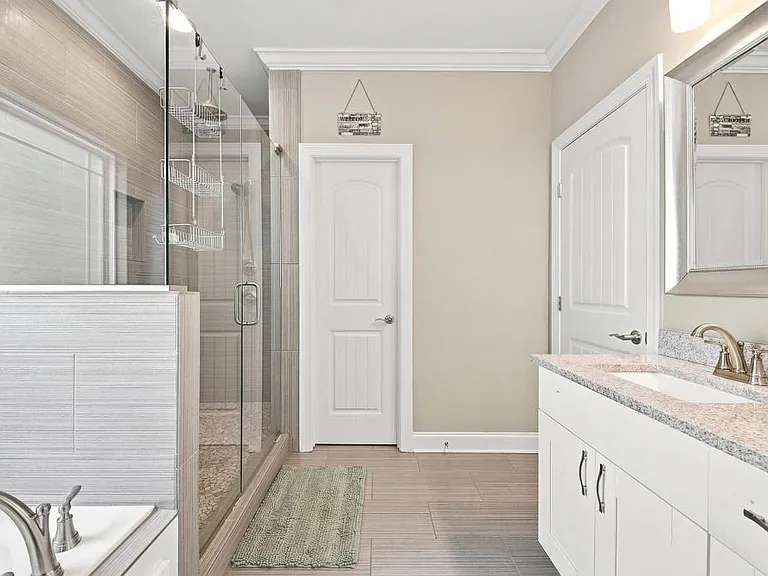 9202 White Ash Dr — Photo 21