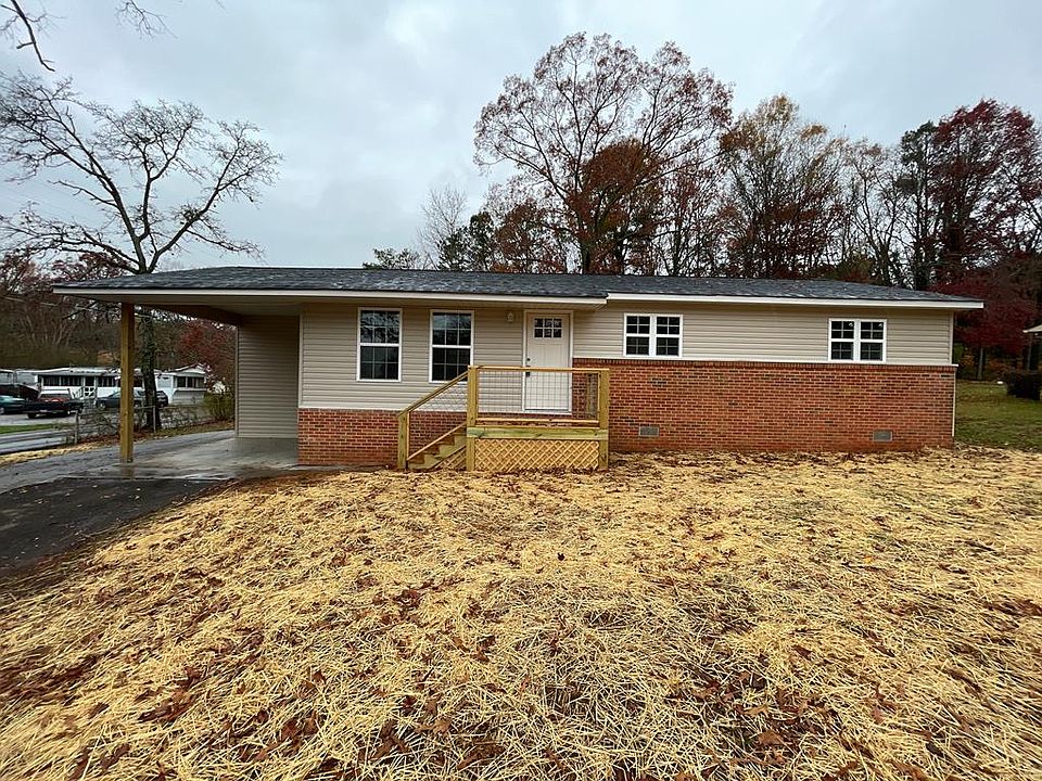 1st image of 2052 Broomfield Rd SE