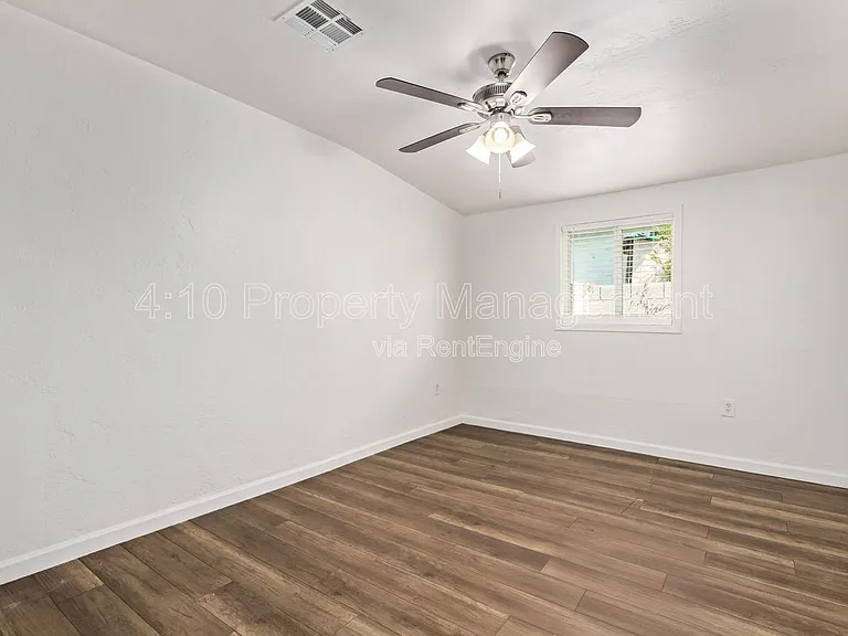 1117 N 13th St #1 — Photo 20