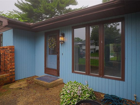 5th image of 3645 N Meadowlark Dr