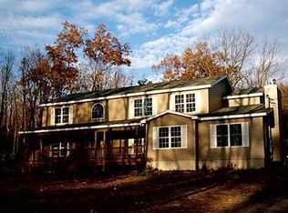 203 Fellowship Dr, Hawley, PA 18428