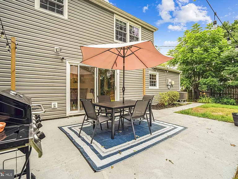 13000 Cheswood Ln — Photo 22