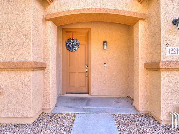 4th image of 42249 W Lunar St