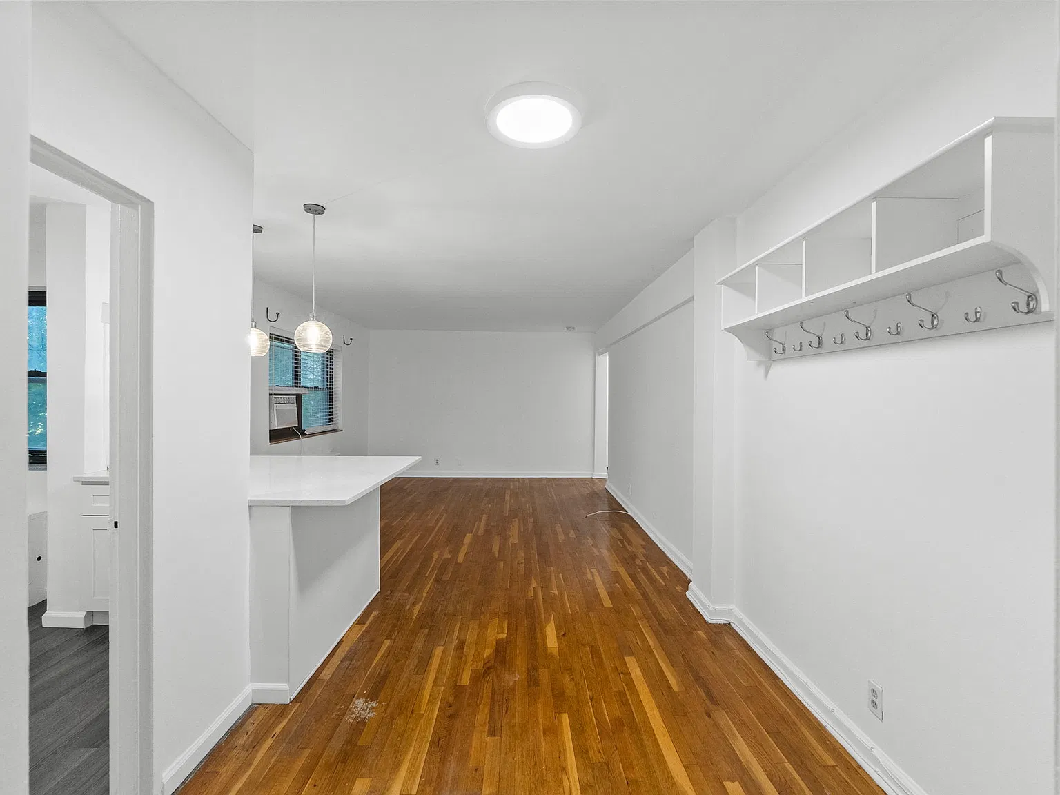 2 bed, $2,450 — Photo 3