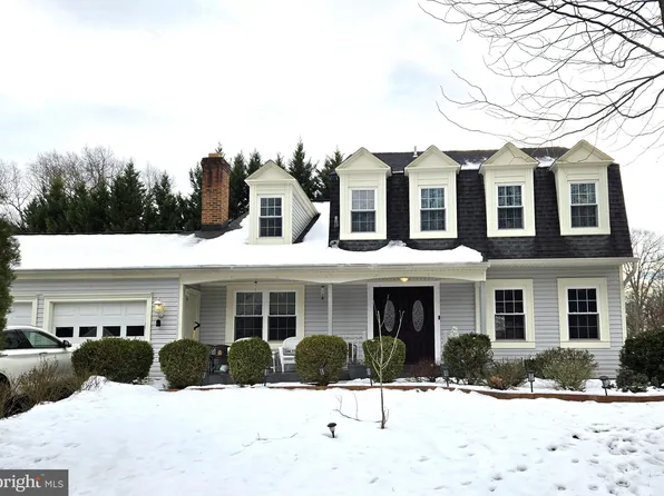 822 Potomac Ridge Ct, Sterling, VA 20164