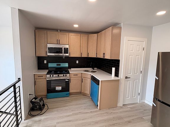 4th image of 6013 Baltimore Ave #60132F
