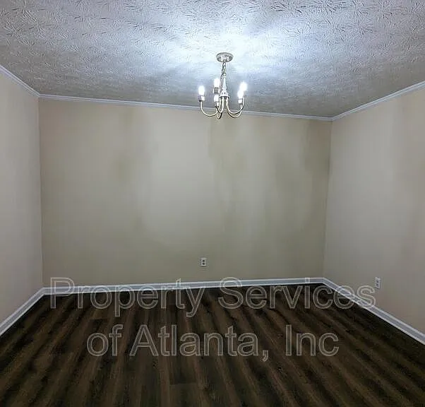 4512 Golf Vista Cir — Photo 3