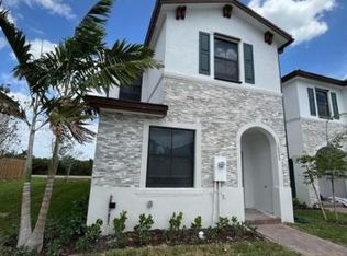 10025 SW 228th Ter, Miami, FL 33190