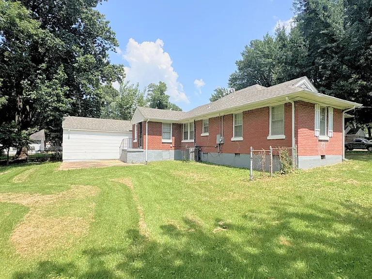 1622 Alta Vista Ave — Photo 18