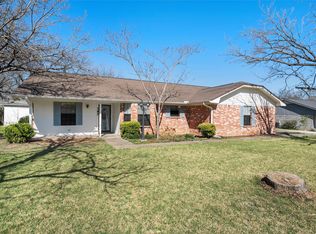 107 Elmore Dr, Woodway, TX 76712