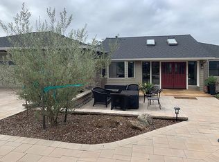 2537 Laguna Vista Dr, Novato, CA
