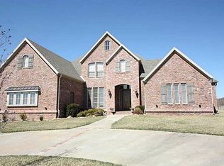 301 Florence Dr, Centerton, AR 72719
