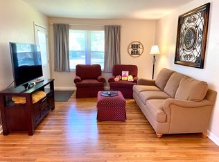 8621 Chapel Hill Rd, Cary, NC 27513