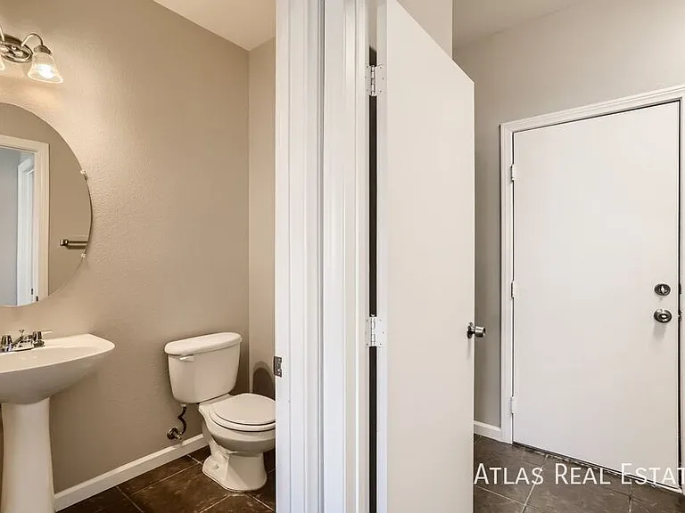 3528 Colby Creek Ave — Photo 14