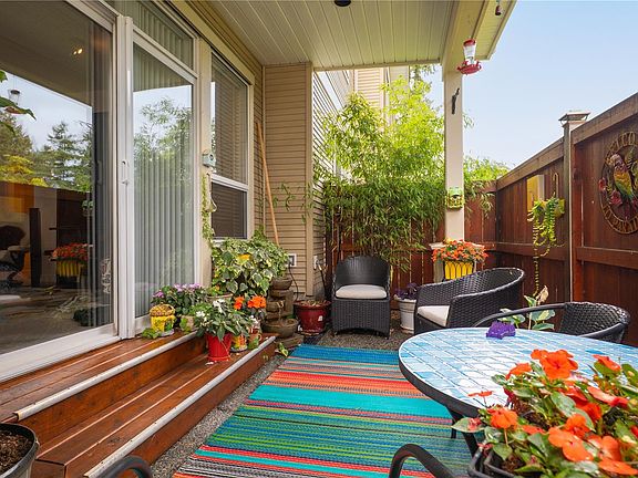 3rd image of 830 Varsity Way #110