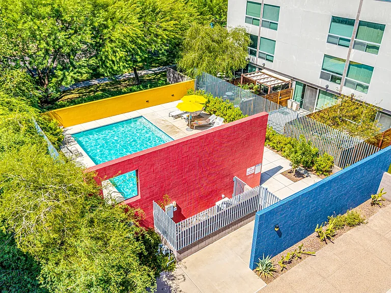 727 E Portland St #3 — Photo 46