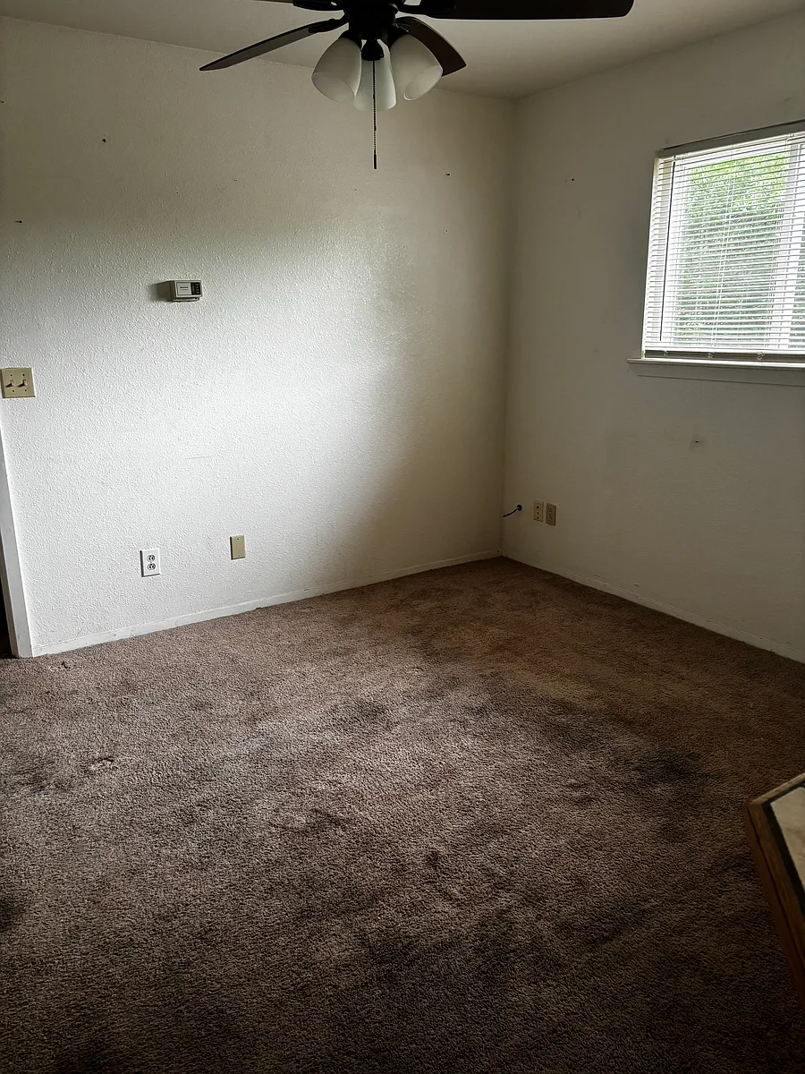 Living room - 1505 Mill St #5