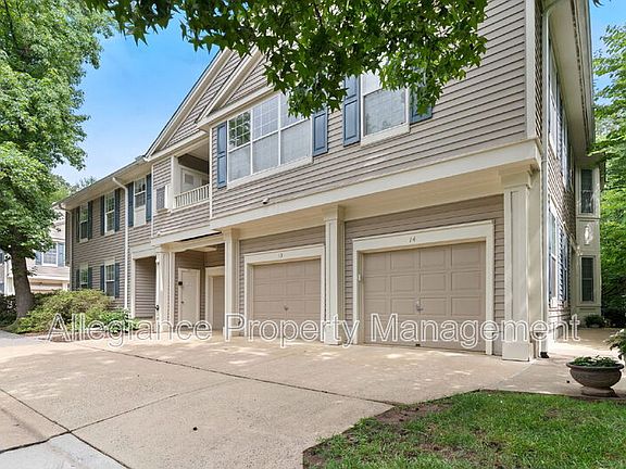 3rd image of 11400 Windleaf Ct Unit R